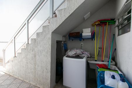 Casa para alugar com 300m², 4 quartos e 2 vagas Casa para alugar com 300m², 4 quartos e 2 vagasÁrea de Serviço 2