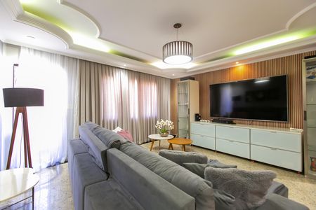 Casa para alugar com 300m², 4 quartos e 2 vagas Casa para alugar com 300m², 4 quartos e 2 vagasSala