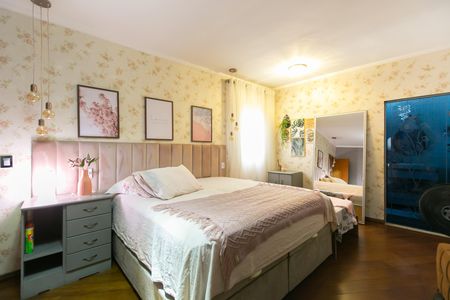 Casa para alugar com 300m², 4 quartos e 2 vagas Casa para alugar com 300m², 4 quartos e 2 vagasSuíte