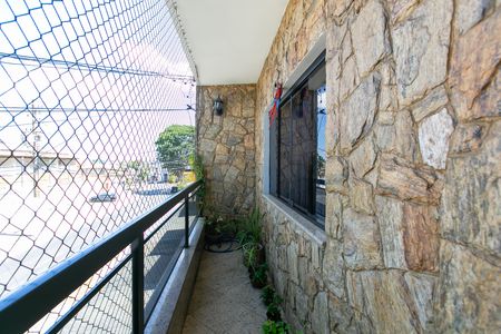 Casa para alugar com 300m², 4 quartos e 2 vagas Casa para alugar com 300m², 4 quartos e 2 vagasVaranda da Sala