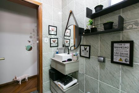 Casa para alugar com 300m², 4 quartos e 2 vagas Casa para alugar com 300m², 4 quartos e 2 vagasBanheiro 2