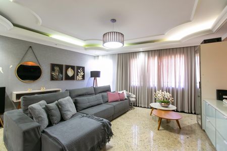 Casa para alugar com 300m², 4 quartos e 2 vagas Casa para alugar com 300m², 4 quartos e 2 vagasSala
