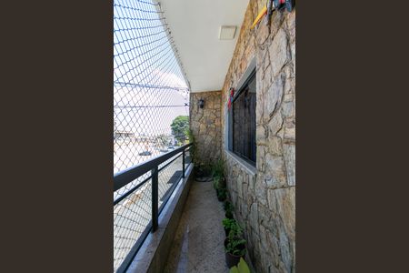 Casa para alugar com 300m², 4 quartos e 2 vagas Casa para alugar com 300m², 4 quartos e 2 vagasVaranda da Sala