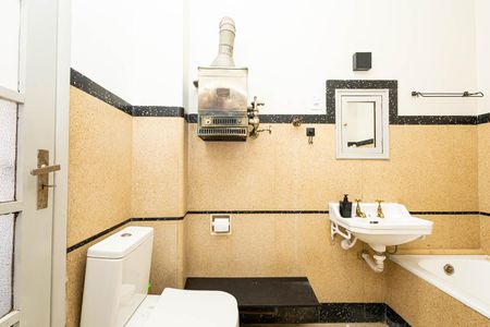 Studio para alugar com 28m², 1 quarto e sem vaga Studio para alugar com 28m², 1 quarto e sem vagaBanheiro