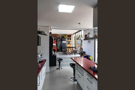 Casa para alugar com 596m², 4 quartos e 7 vagasCozinha