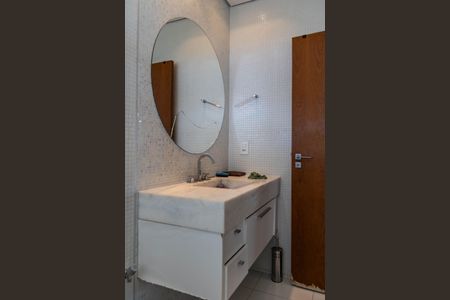 Casa para alugar com 596m², 4 quartos e 7 vagasBanheiro 