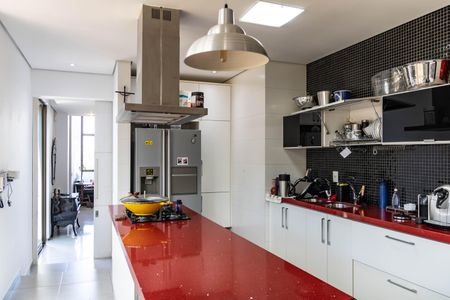 Casa para alugar com 596m², 4 quartos e 7 vagasCozinha