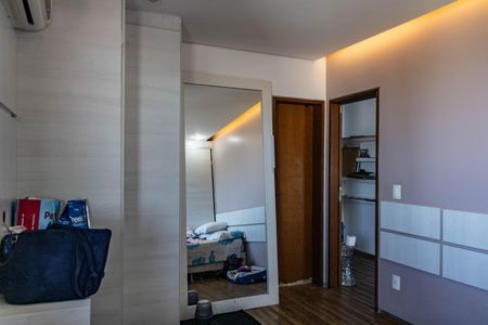 Casa para alugar com 596m², 4 quartos e 7 vagasQuarto 3