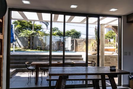 Casa para alugar com 596m², 4 quartos e 7 vagasÁrea comum