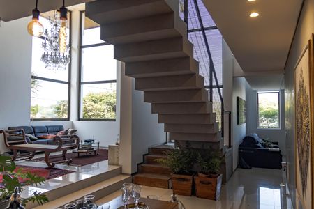 Casa para alugar com 596m², 4 quartos e 7 vagasSala