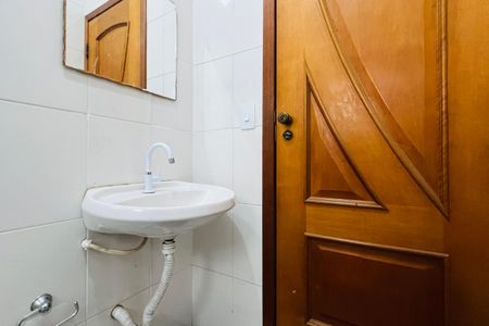 Casa à venda com 94m², 2 quartos e 3 vagasBanheiro