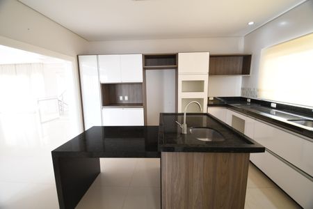 Casa à venda com 336m², 3 quartos e 4 vagasCozinha