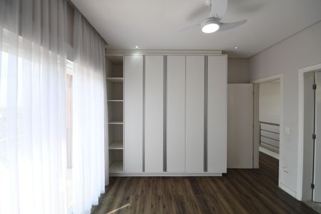 Casa à venda com 336m², 3 quartos e 4 vagasSuíte 1