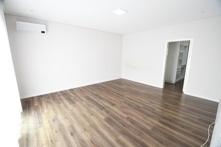 Casa à venda com 336m², 3 quartos e 4 vagasSuíte 3