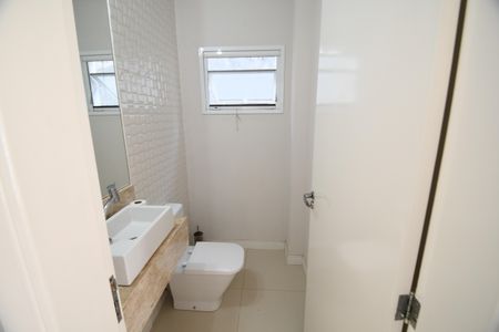 Casa à venda com 336m², 3 quartos e 4 vagasLavabo