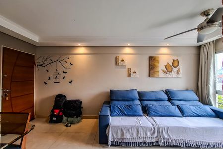 Apartamento à venda com 68m², 3 quartos e 2 vagasSala