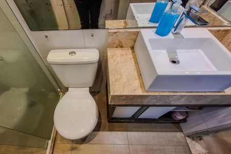 Apartamento à venda com 68m², 3 quartos e 2 vagasBanheiro