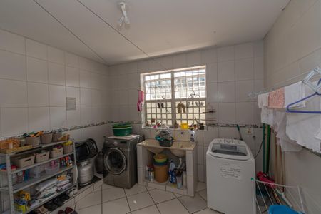 Casa para alugar com 300m², 4 quartos e 6 vagasÁrea de Serviço