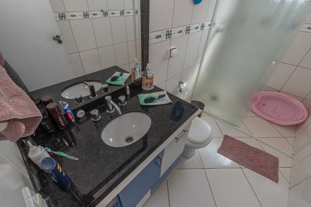 Casa para alugar com 300m², 4 quartos e 6 vagasBanheiro da Suíte 1