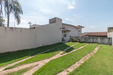 Casa para alugar com 300m², 4 quartos e 6 vagasGaragem Frente 