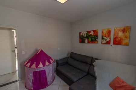 Casa para alugar com 300m², 4 quartos e 6 vagasSala de TV