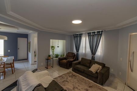 Casa para alugar com 300m², 4 quartos e 6 vagasSala de Estar 