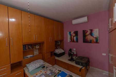 Casa para alugar com 300m², 4 quartos e 6 vagasSuíte 2