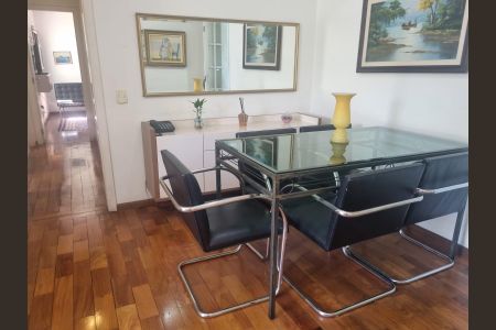 Apartamento à venda com 90m², 3 quartos e 2 vagasSala