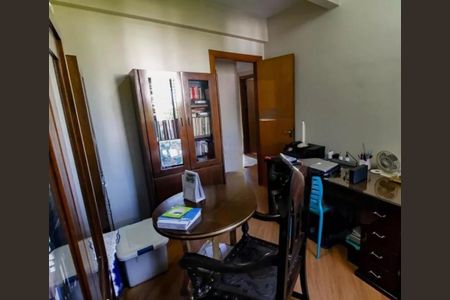 Apartamento à venda com 235m², 4 quartos e 4 vagas