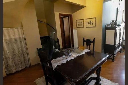 Apartamento à venda com 235m², 4 quartos e 4 vagas