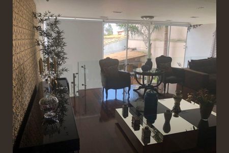 Casa à venda com 350m², 4 quartos e 3 vagas