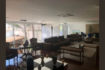 Casa à venda com 350m², 4 quartos e 3 vagas