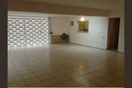 Casa à venda com 466m², 4 quartos e 6 vagas