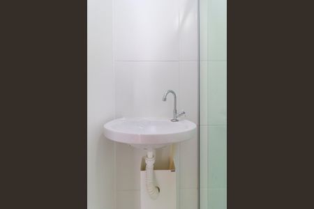 Studio para alugar com 19m², 0 quarto e sem vaga Studio para alugar com 19m², 0 quarto e sem vagaBanheiro