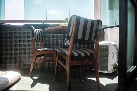 Apartamento à venda com 113m², 3 quartos e 2 vagasVaranda