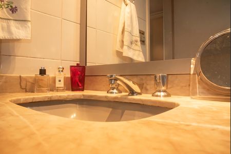 Apartamento à venda com 113m², 3 quartos e 2 vagasBanheiro