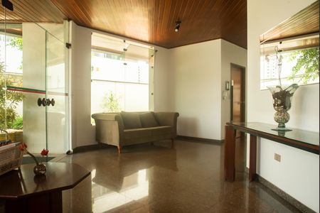 Apartamento à venda com 113m², 3 quartos e 2 vagasHall social