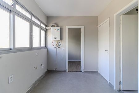 Apartamento à venda com 219m², 3 quartos e 1 vagaÁrea de Serviço