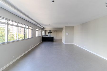 Apartamento à venda com 219m², 3 quartos e 1 vagaSala