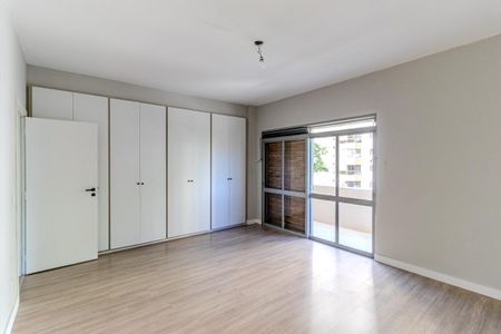 Apartamento à venda com 219m², 3 quartos e 1 vagaSuíte