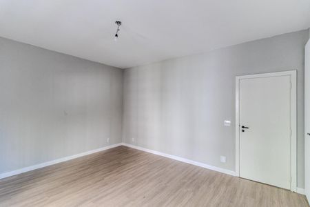 Apartamento à venda com 219m², 3 quartos e 1 vagaSuíte