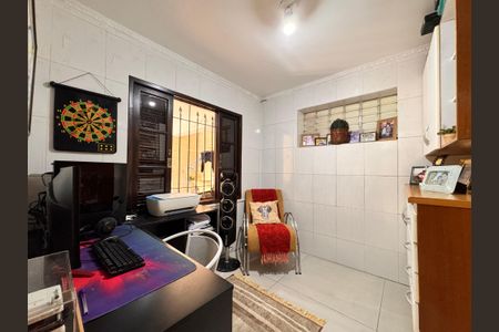 Casa à venda com 238m², 3 quartos e 3 vagasEscritório 