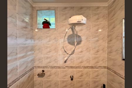 Casa à venda com 238m², 3 quartos e 3 vagasBanheiro 2