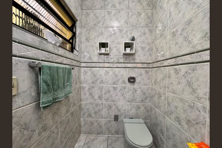 Casa à venda com 238m², 3 quartos e 3 vagasBanheiro