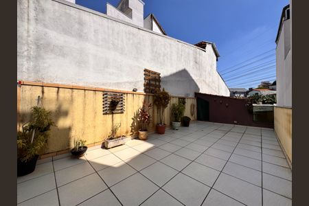 Casa à venda com 238m², 3 quartos e 3 vagasVaranda