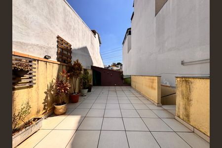 Casa à venda com 238m², 3 quartos e 3 vagasVaranda