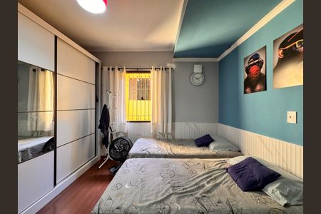 Casa à venda com 238m², 3 quartos e 3 vagasQuarto 2