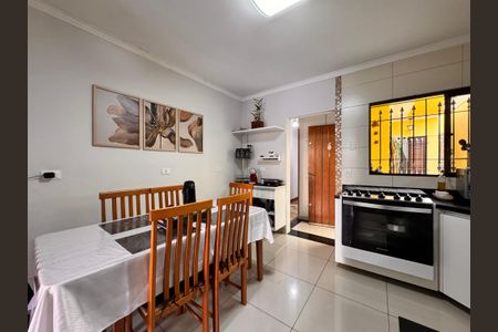 Casa à venda com 238m², 3 quartos e 3 vagasCozinha