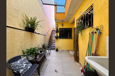 Casa à venda com 238m², 3 quartos e 3 vagasQuintal