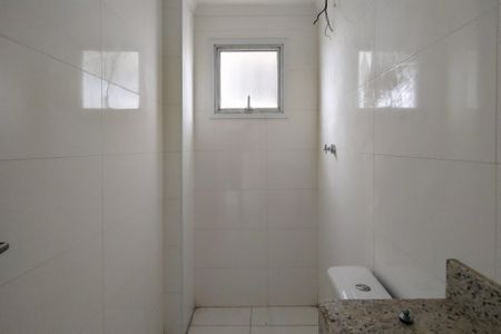 Apartamento para alugar com 82m², 2 quartos e sem vaga Apartamento para alugar com 82m², 2 quartos e sem vagaBanheiro da Suíte 2